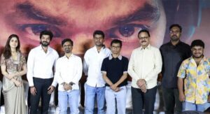 ”போஸ்டர்கள் கிழிக்கப்படுவதைப் பார்த்தபோது கண்களில் தண்ணீர் வந்தது” – ஏ.ஆர்.முருகதாஸ் நெகிழ்ச்சி !